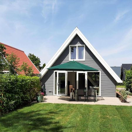Stylish Holiday Home By The Sea Tuitjenhorn Экстерьер фото